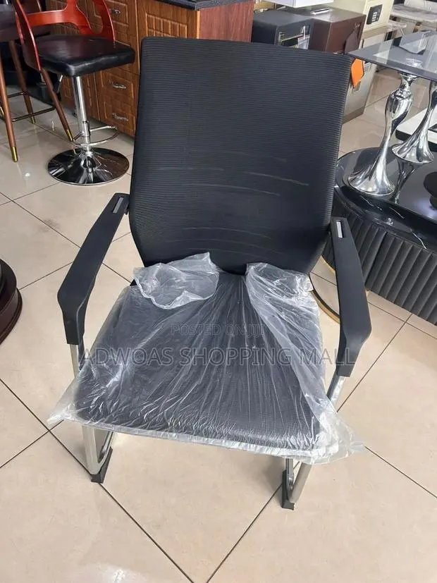 Executive Confrence/Auditorium/Office Chair · Photo 1