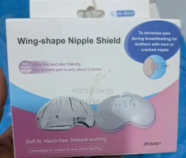 Wing - Shape Nipple Shield for Breastfeeding Mothers · Photo 1