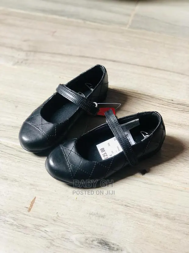 Black Shoes · Photo 1
