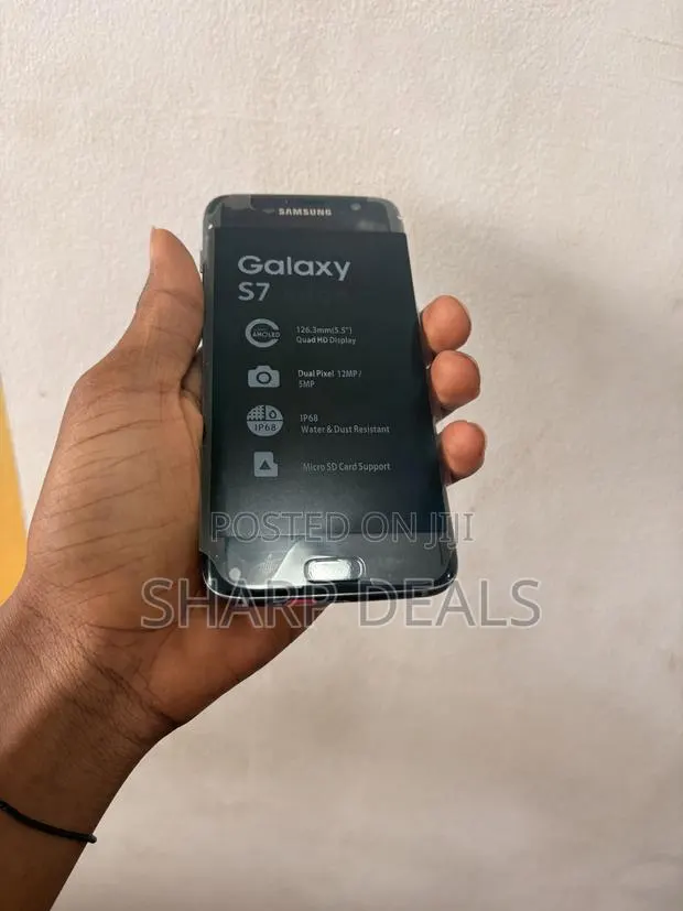 Samsung Galaxy S7 edge 32 GB Black · Photo 1