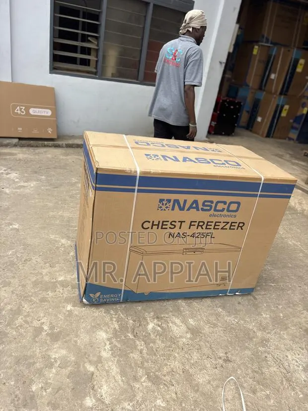 Get Sleek Nasco 400L Single Door Chest Freezer(Nas475fl) Black · Photo 1