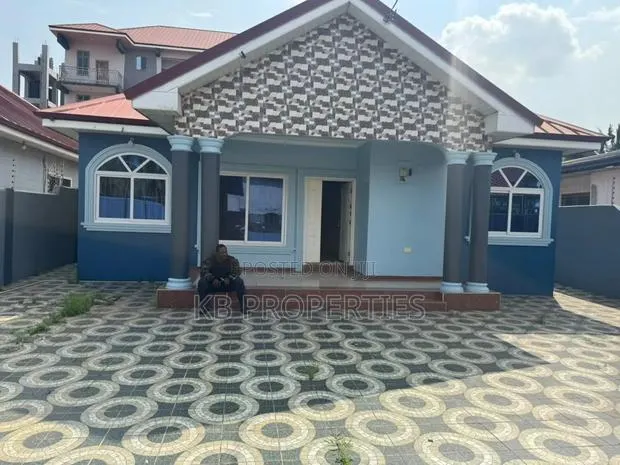 3bdrm House in Kb Properties, Baatsona Total for rent · Photo 1
