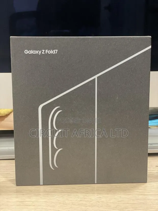 New Samsung Galaxy Z Fold7 512 GB Black · Photo 1
