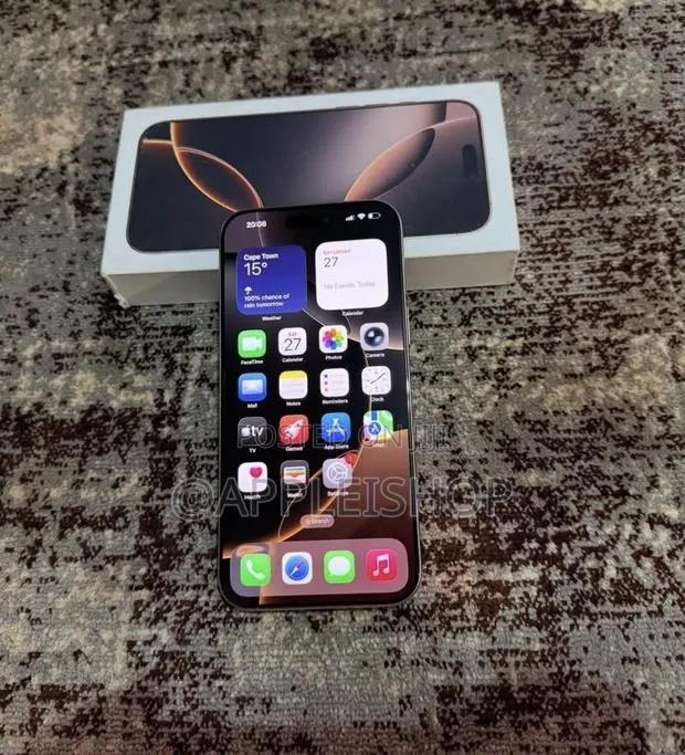 Apple iPhone 16 Pro Max 512 GB Gold · Photo 1