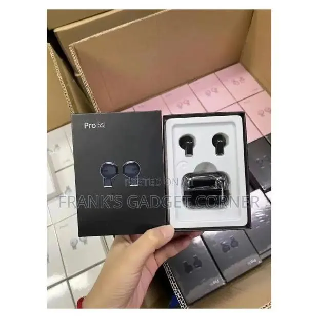 Pro 5s Earbuds · Photo 2