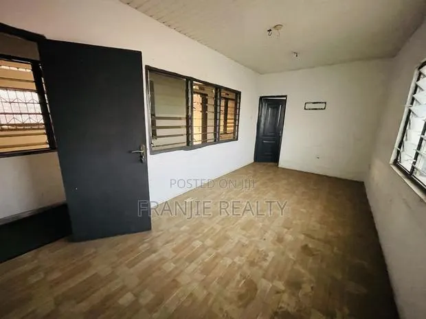 Office Space for Rent at Mallam · Photo 4