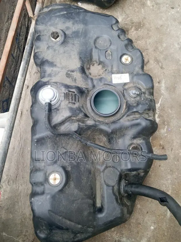 Honda Accord 2015 to 2023 Fuel Tank · Photo 1