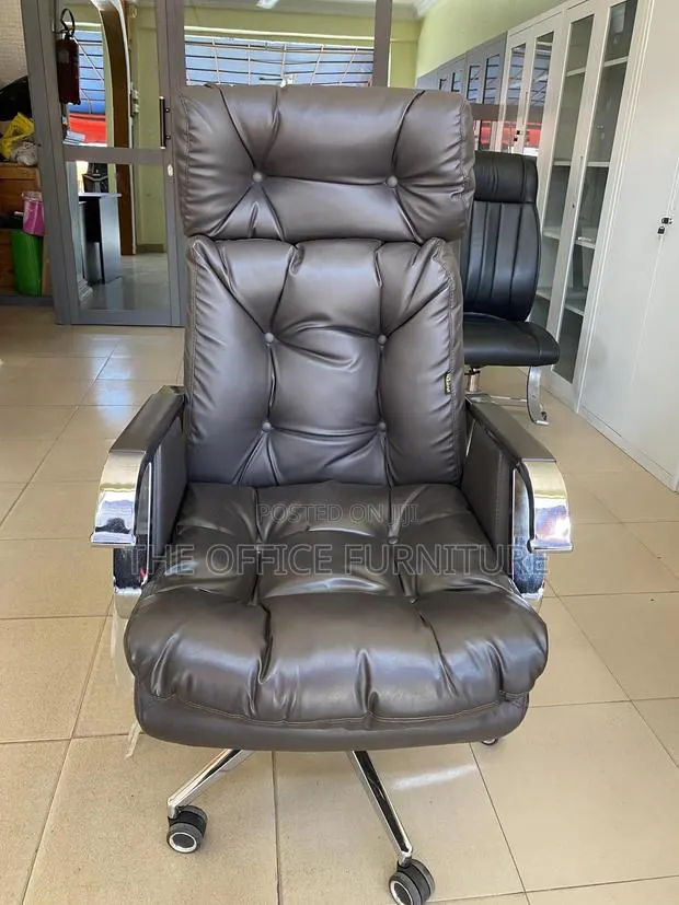 Directors Chair · Photo 1
