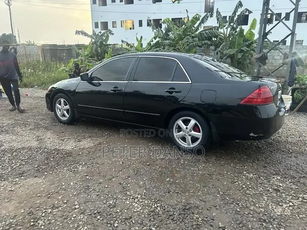 Honda Accord 2.0 Comfort Automatic 2006 Black · Photo 1