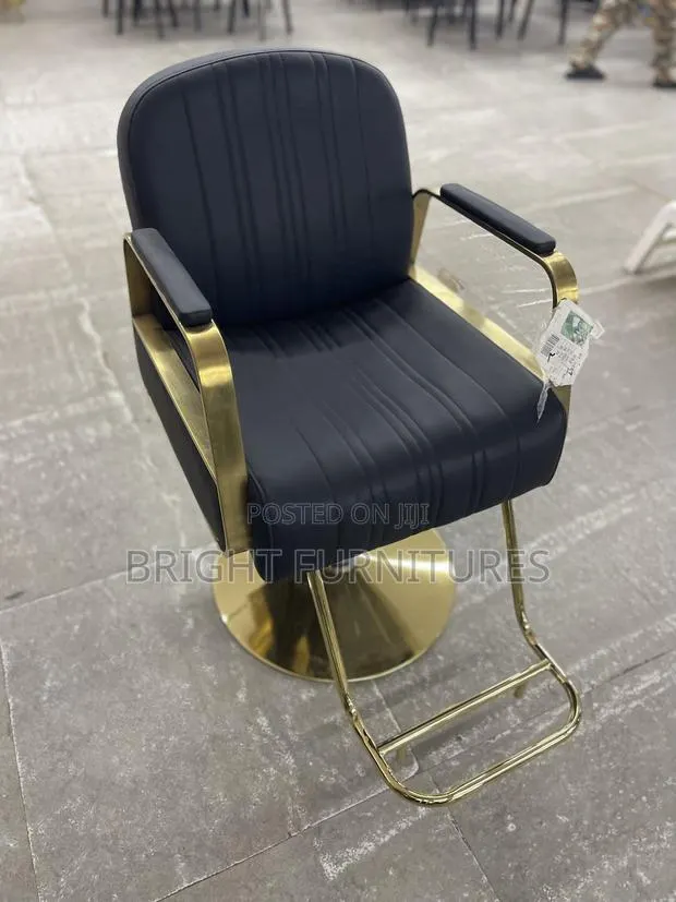 Barbering Chair · Photo 3