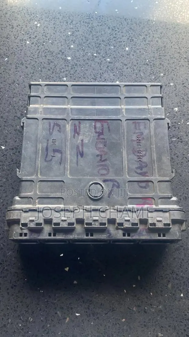 Control Board for Mitsubishi Endeavor · Photo 1