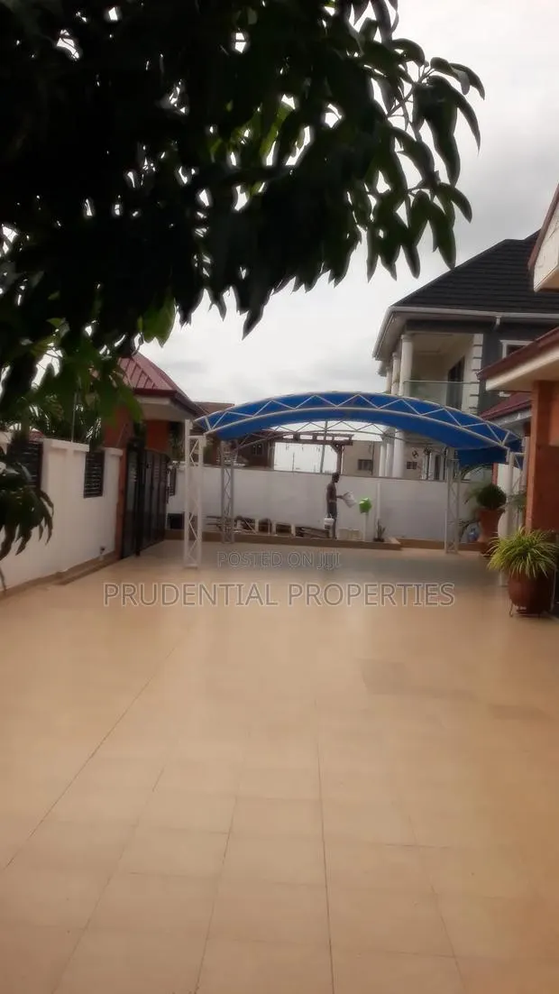 4bdrm House in Tema Metropolitan for sale · Photo 1