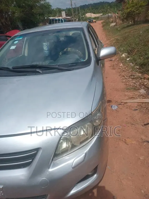 Toyota Corolla 1.8 Advanced 2009 Silver · Photo 1