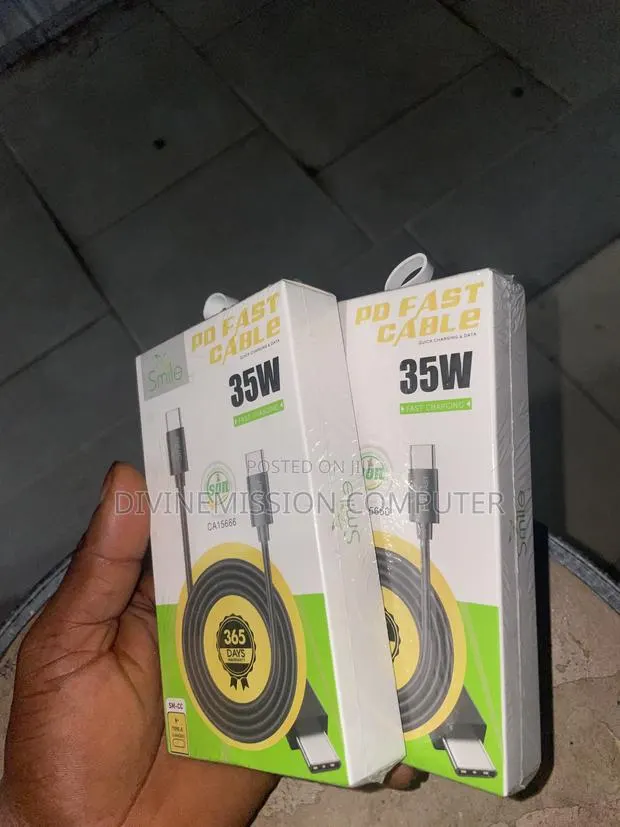 Type C to Type C Pd Fast Cable,35w, Quick Charging and Data · Photo 1