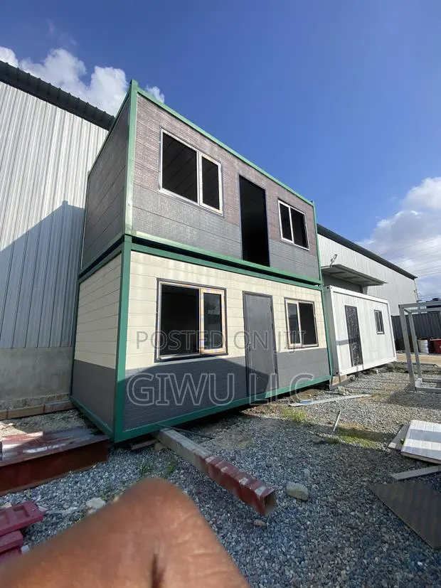 Prefab Cabin · Photo 1