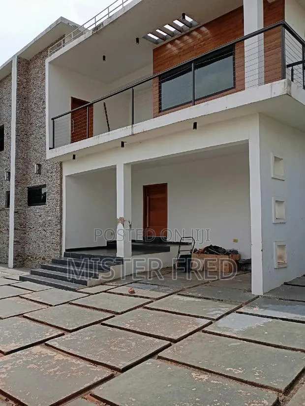 5bdrm House in Adanseman New, Weija for sale · Photo 1
