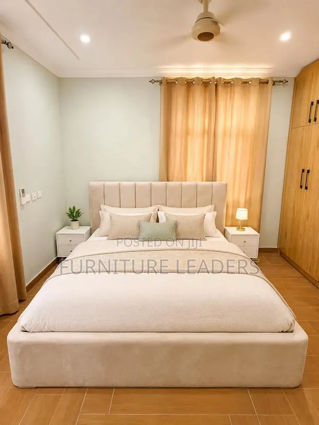 Queen Sized Bed · Photo 1