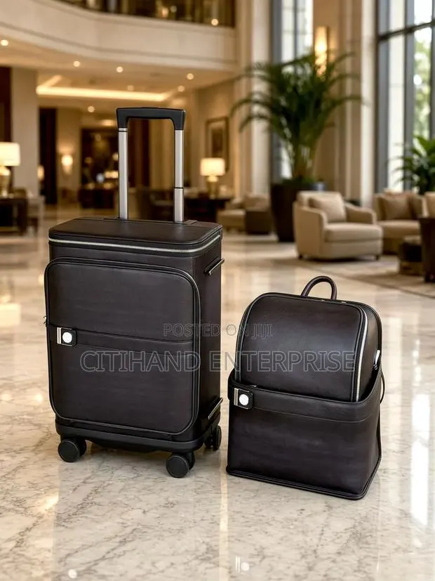 Luxury Genuine Leather Bag Travelling Set - Travelling in Class!! · Photo 1