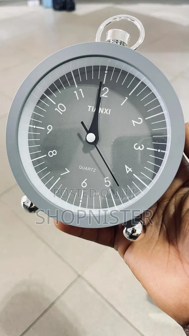 Cute Alarm Desk Clock · Photo 1