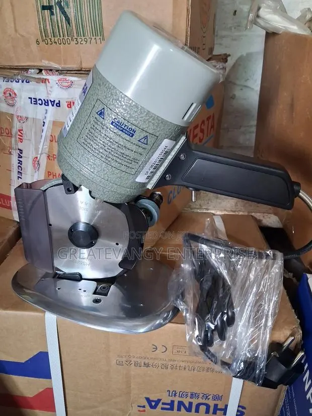 Brandnew Cloth Cutting Machine · Photo 1