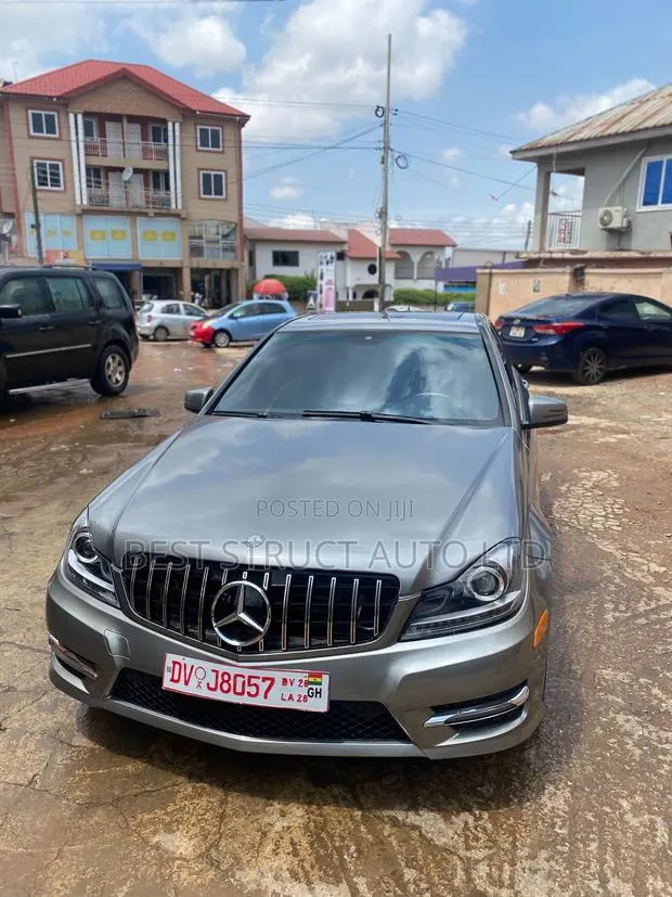 Mercedes-Benz C250 2014 Gray · Photo 1