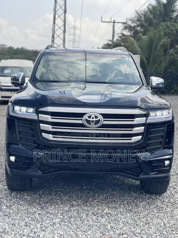 Toyota Land Cruiser 2024 Black · Photo 1