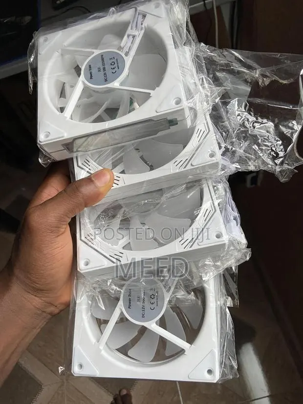RGB Cooling Fans 4 in 1pack · Photo 3