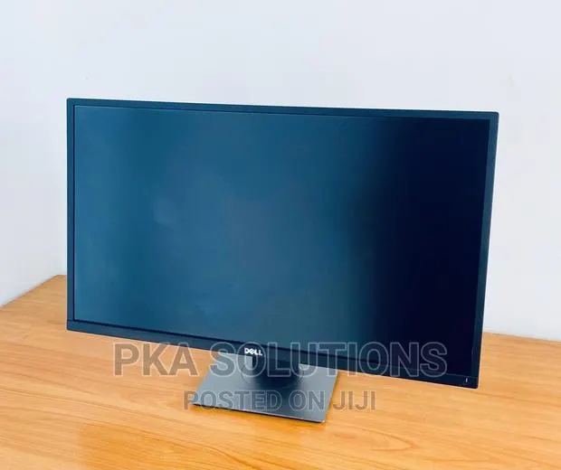 Dell 24 Inches Monitor · Photo 1
