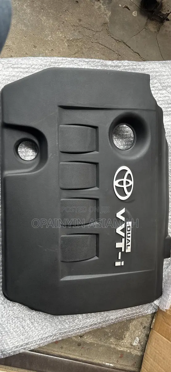 Corolla Engine Cover 2016 to 18 · Photo 1