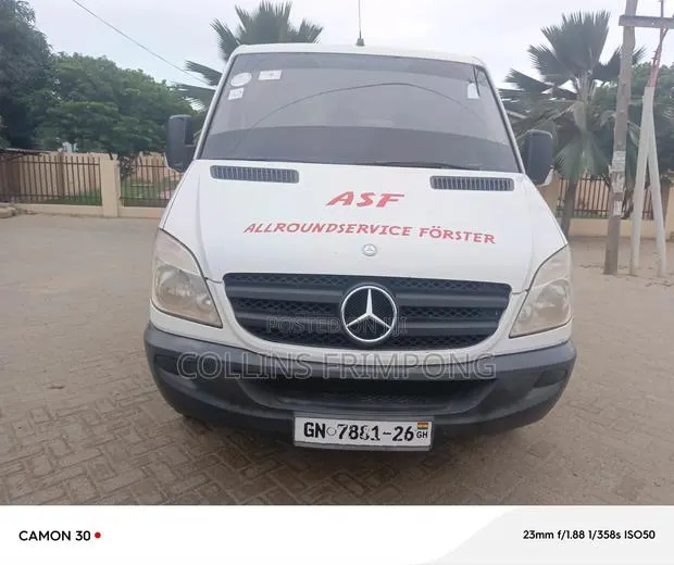 Mercedes-Benz Sprinter 2015 White · Photo 1