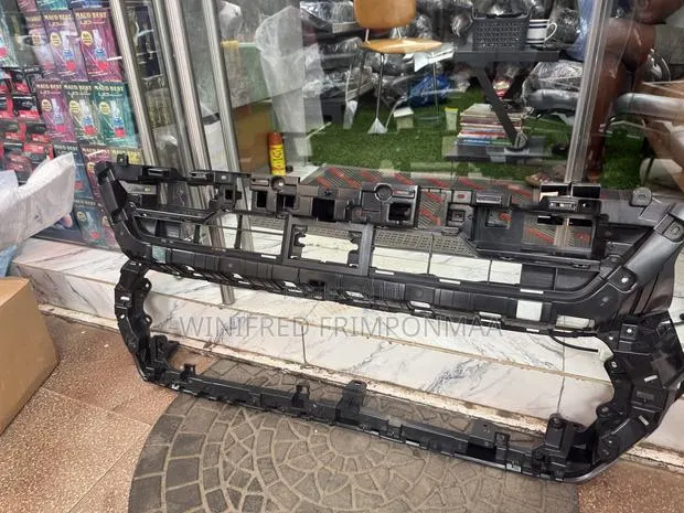 Toyota Tacoma Front Shells Seat · Photo 1