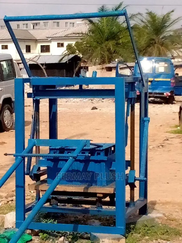 Block Manufacturing Equipment for Sale · Photo 1