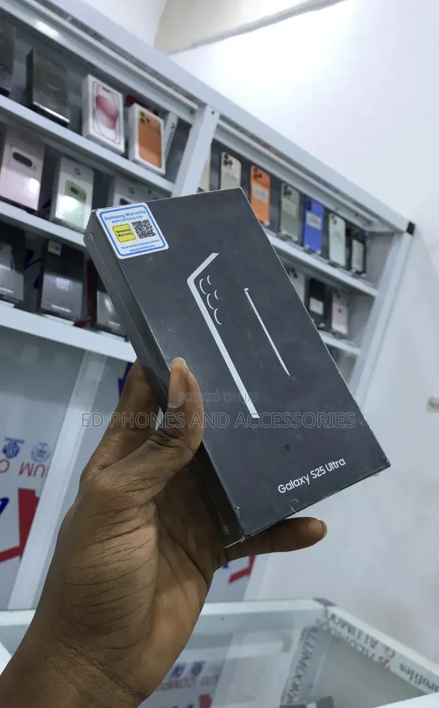 New Samsung Galaxy S25 Ultra 256 GB Gray · Photo 1