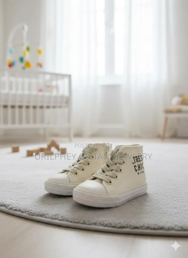 High Quality Kids Sneakers · Photo 1