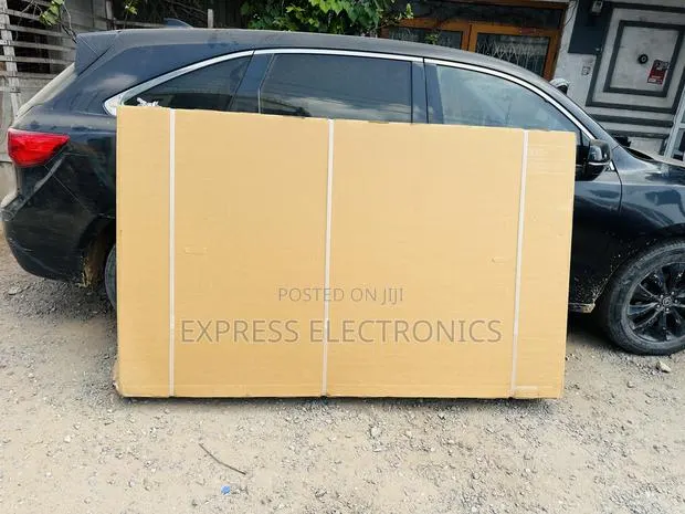 Amazing Slim New Samsung Qled Smart 85”Q70c Television · Photo 1