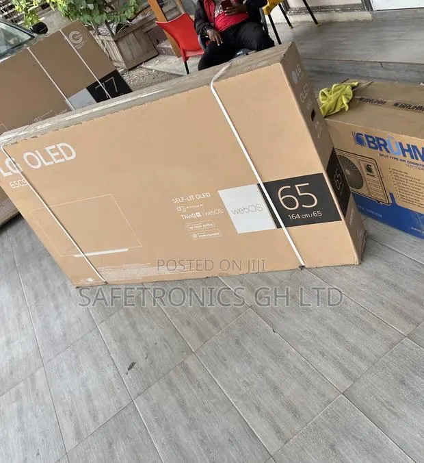Uhd Oled Flat Lg Smart 65cs Android 65 Inch Tv · Photo 1
