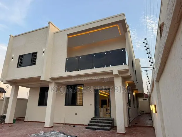 4bdrm House in Ahodwo - Kwawoma, Kumasi Metropolitan for sale · Photo 1