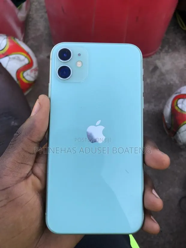Apple iPhone 11 64 GB Blue · Photo 1