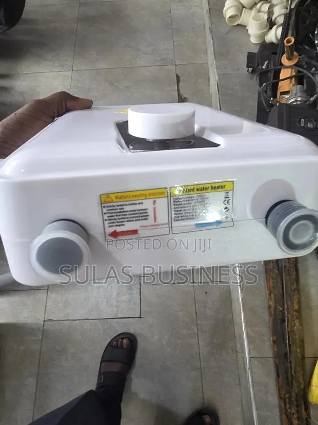 Instant Water Heater · Photo 1