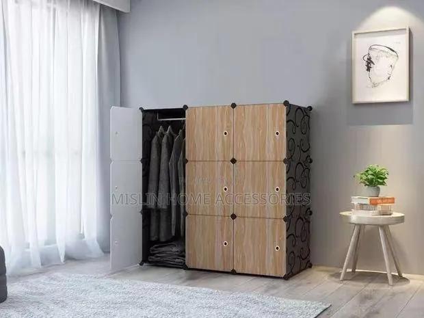 9 Cubes Wardrobe · Photo 1