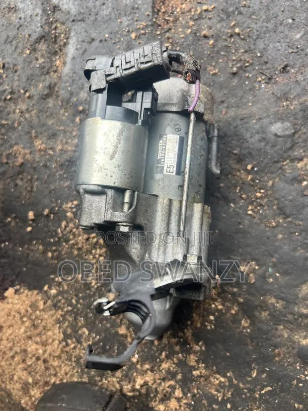 2012 Toyota Vitz Engine Starter · Photo 1