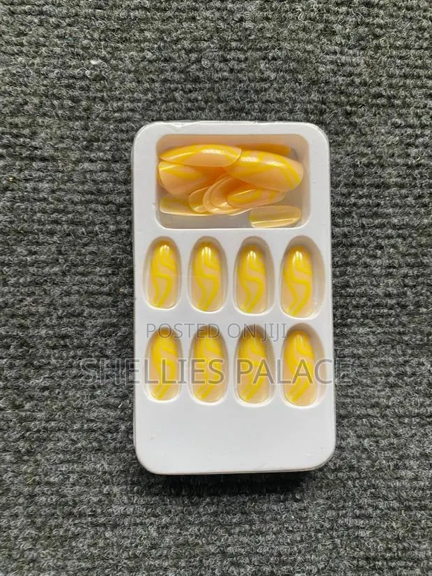 24pcs/Box Charming Frame Short Ballet Wearable Nails Press · Photo 1