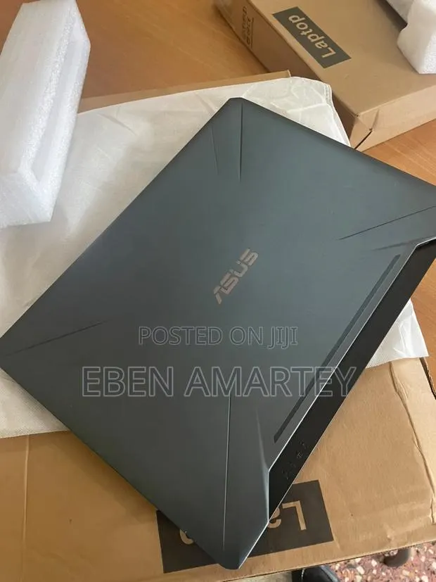 Laptop Asus TUF Gaming FX504 16GB Intel Core i7 SSD 512GB · Photo 1