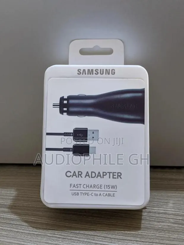 Samsung Adaptive Fast Charging USB Car Charger · Photo 1