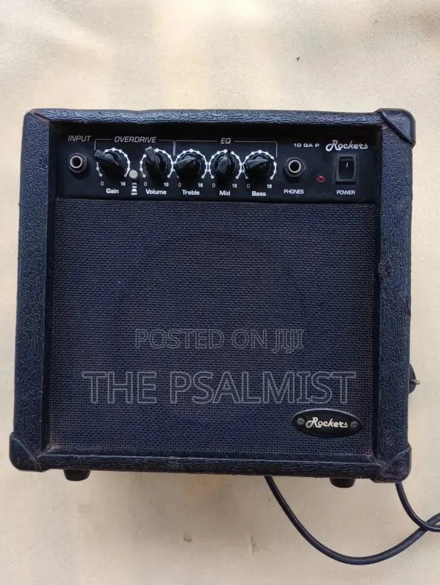 Rocket 10 GAP Mini Bass Guitar Combo · Photo 1