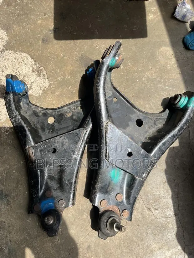 Renault Control Arm · Photo 1