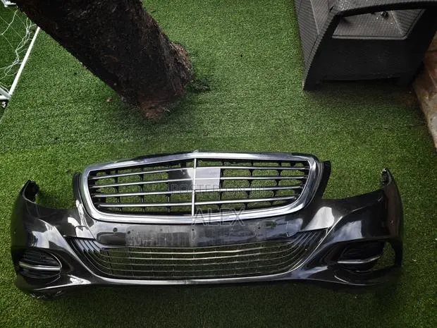 S Class W222 Bumper and Grill · Photo 1