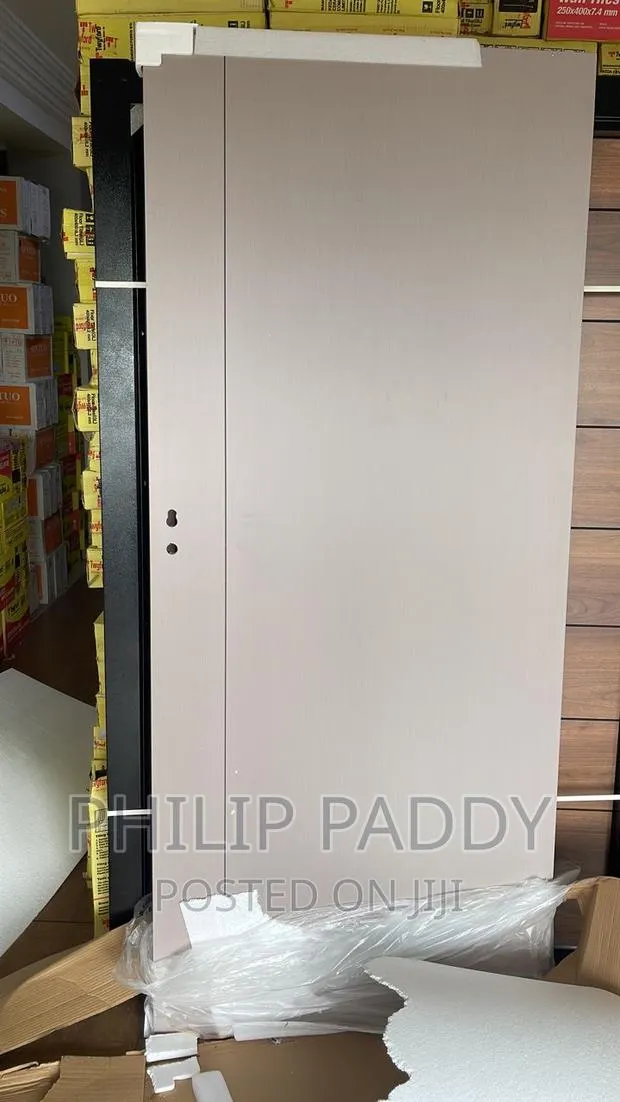 Wooden Door · Photo 1
