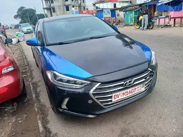 Hyundai Elantra Limited Sedan FWD (2.0L 4cyl 6A) 2017 Blue · Photo 1