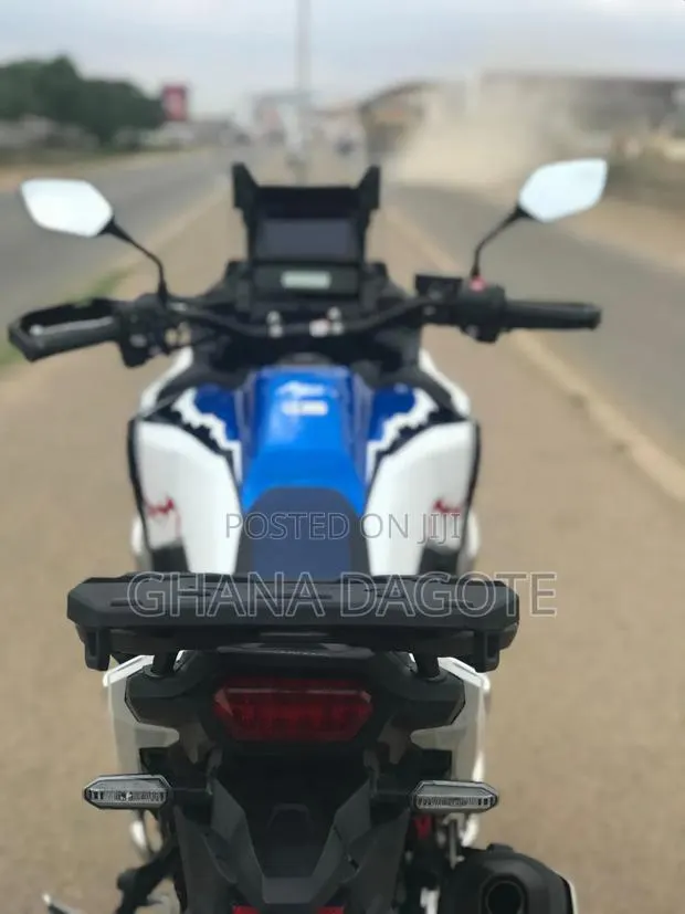 Honda 2026 Silver · Photo 1